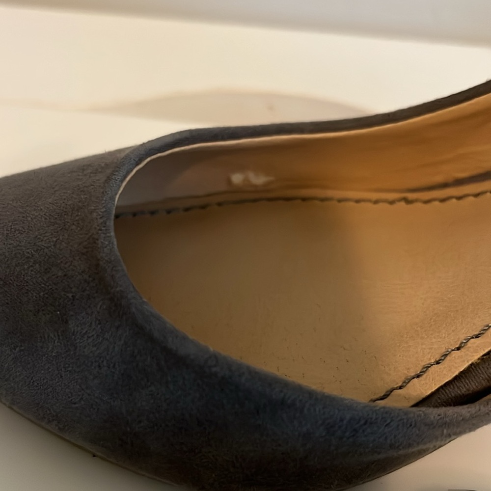 Massini Gray Pointed Toe Heels 💖 - Picture 11 of 11